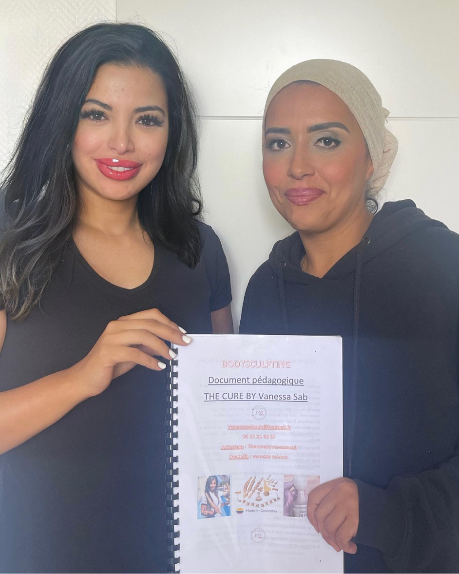 Stagiaire formée au bodysculpting